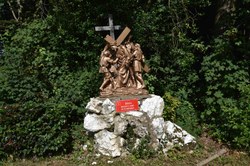 Chemin de croix - domaine marial - Sugny