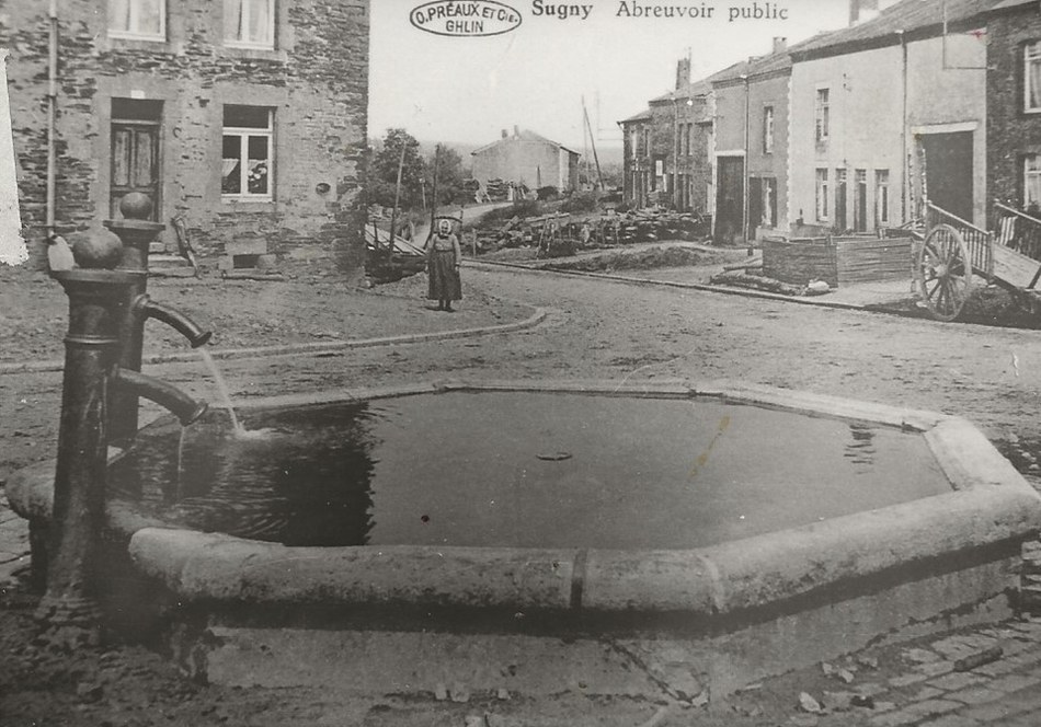 FR 013 A01 Fontaine octogonale