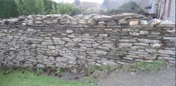 Mur en pierres sèches - Laforêt