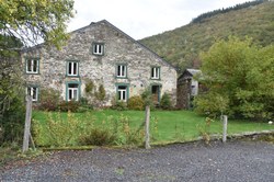 Murs de jardin clos - mur en pierres sèches - Mouzaive