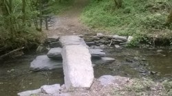 Pont en pierre promenade jeu aventure  - Nafraiture