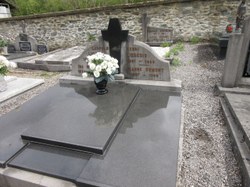 Sépulture d'intérêt social - Membre