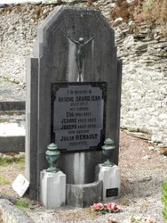 Sépulture d'intérêt artistique et social - Orchimont