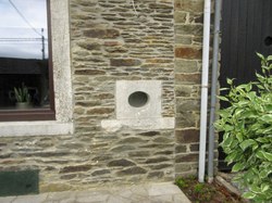 Déversoir d'évier/oeil de boeuf (17) - Orchimont (Hérisson)